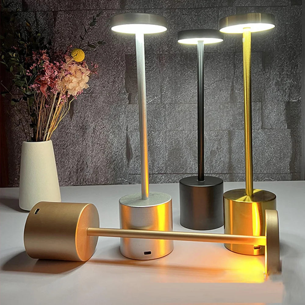 Wireless Bedside Lamp - Golden Muse